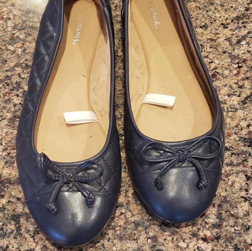 Women's flats